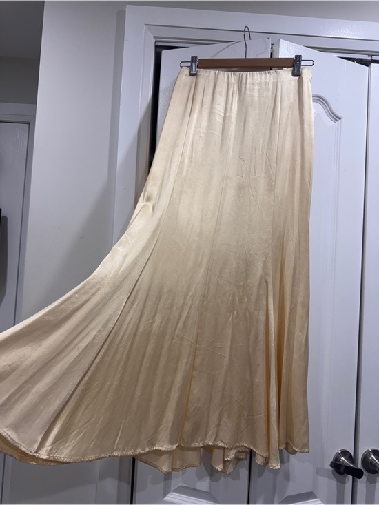 H&M Dresses & Skirts - H&M Cream Satin Maxi Skirt